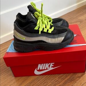 Nike Air Kids Shoes - Black and Green
